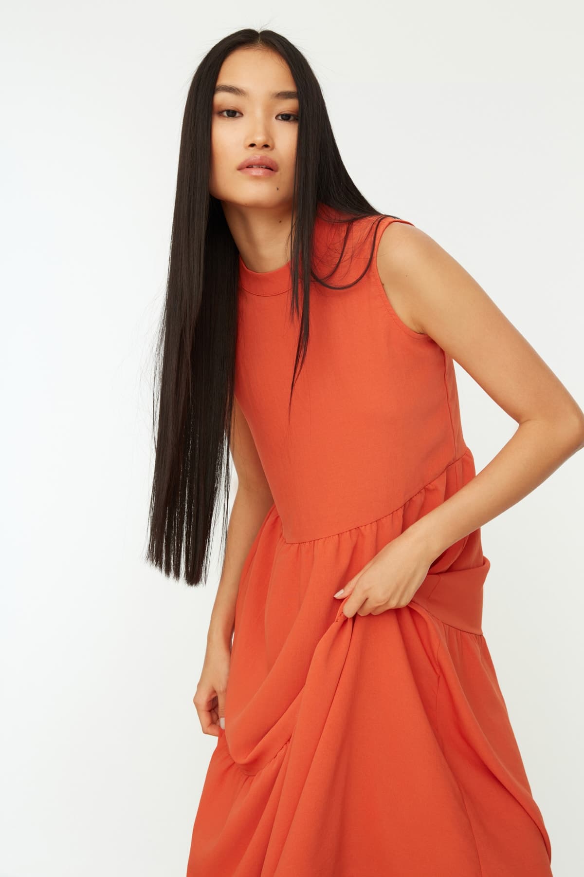 Trendyolmilla Turuncu Shift/Düz Kesim Dik Yaka Midi Dokuma Elbise TWOSS20EL1864