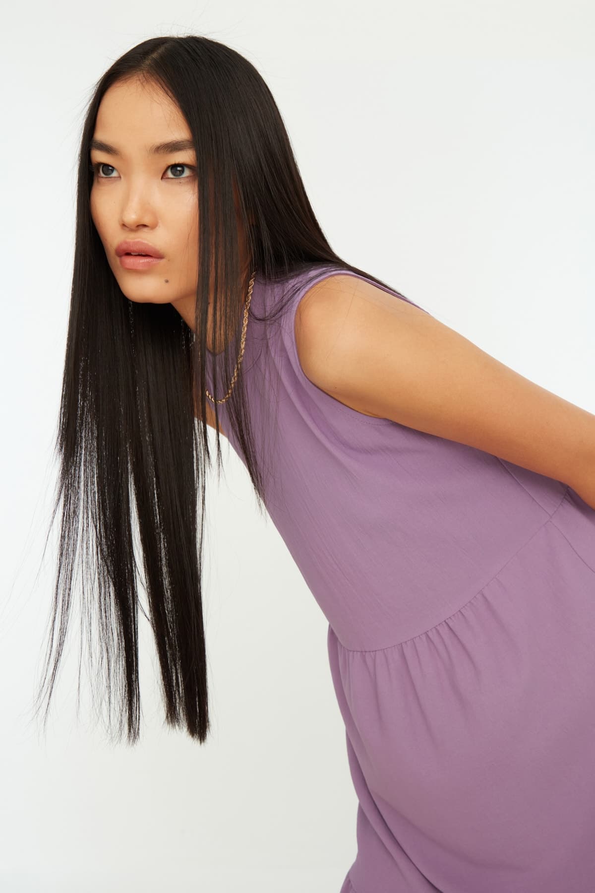 Trendyolmilla Mor Shift/Düz Kesim Dik Yaka Midi Dokuma Elbise TWOSS20EL1864