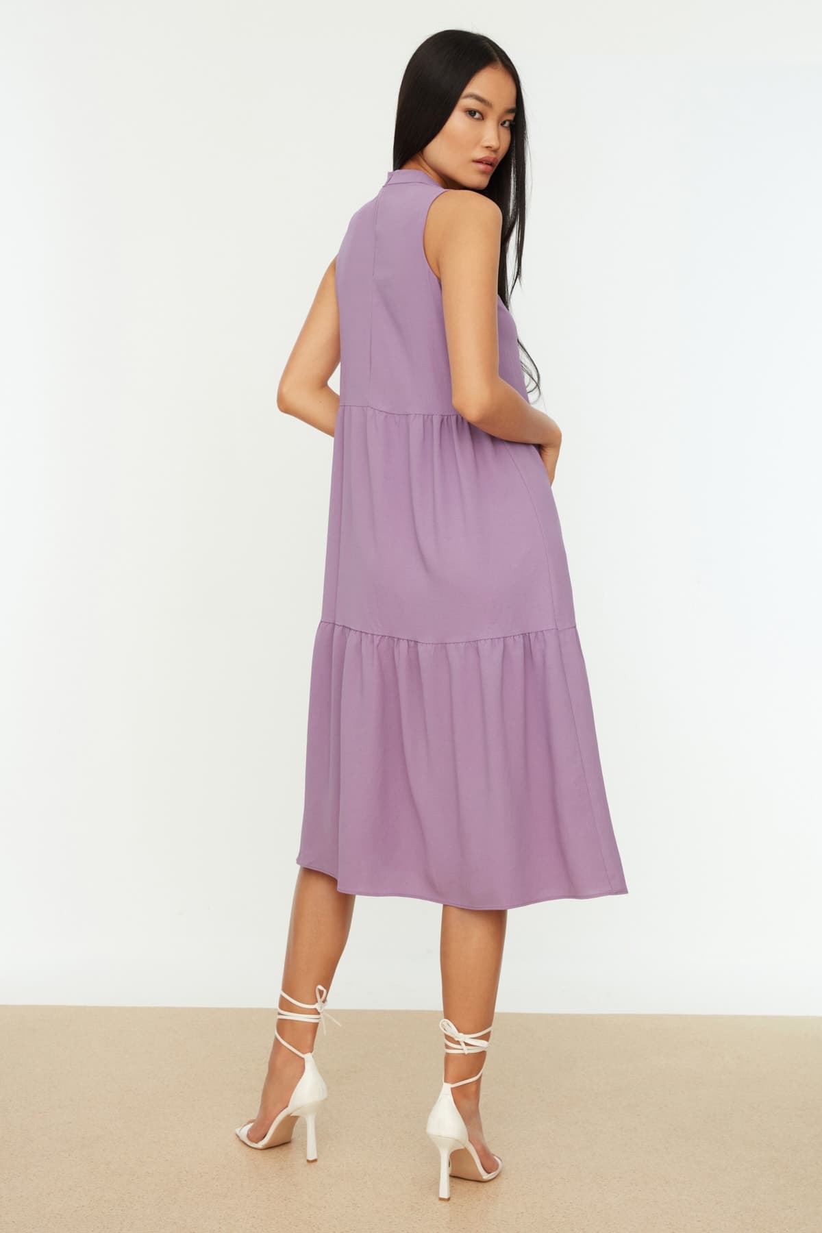 Trendyolmilla Mor Shift/Düz Kesim Dik Yaka Midi Dokuma Elbise TWOSS20EL1864