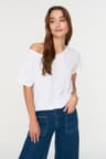 Beyaz %100 Pamuk Oversize/Geniş Kalıp Kayık Yaka Örme T-Shirt