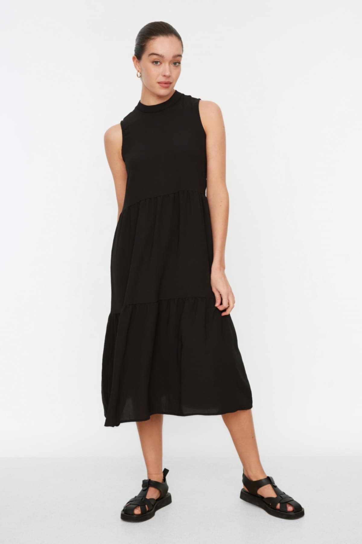 Trendyolmilla Siyah Shift/Düz Kesim Dik Yaka Midi Dokuma Elbise TWOSS20EL1864