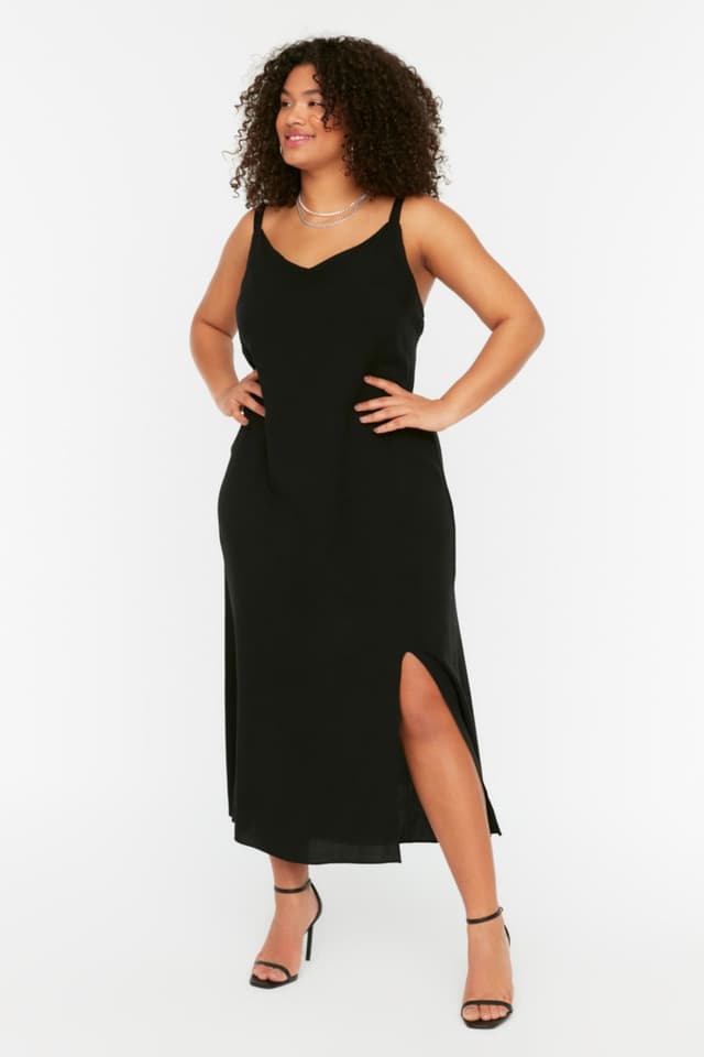 Product Trendyolmilla Curve Siyah Dokuma Yırtmaçlı Elbise TBBSS22EL1094