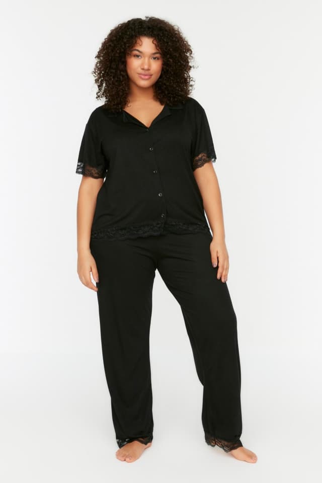 Product Siyah Dantelli Örme Pijama Takımı