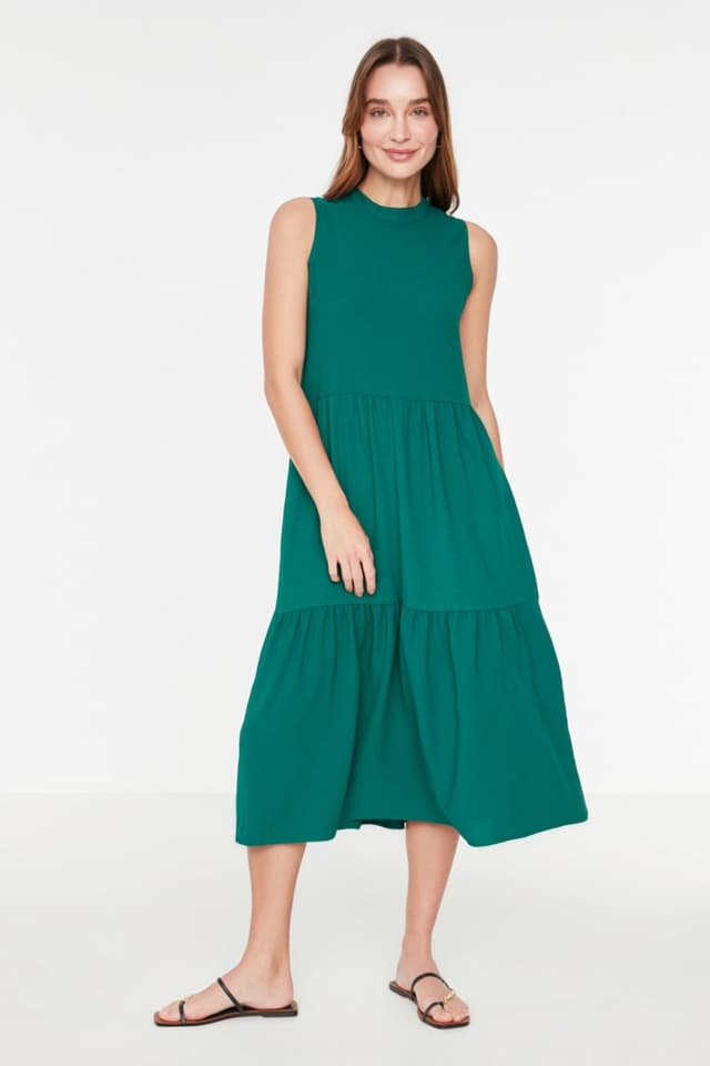 Product Trendyolmilla Zümrüt Yeşili Shift/Düz Kesim Dik Yaka Midi Dokuma Elbise TWOSS20EL1864