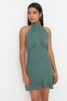 Trendyolmilla Siyah Halter Yaka A Kesim Astarlı Mini Dokuma Elbise TWOSS21EL1538