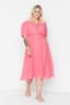 Pembe Gipe ve Düğme Detaylı Dokuma Elbise