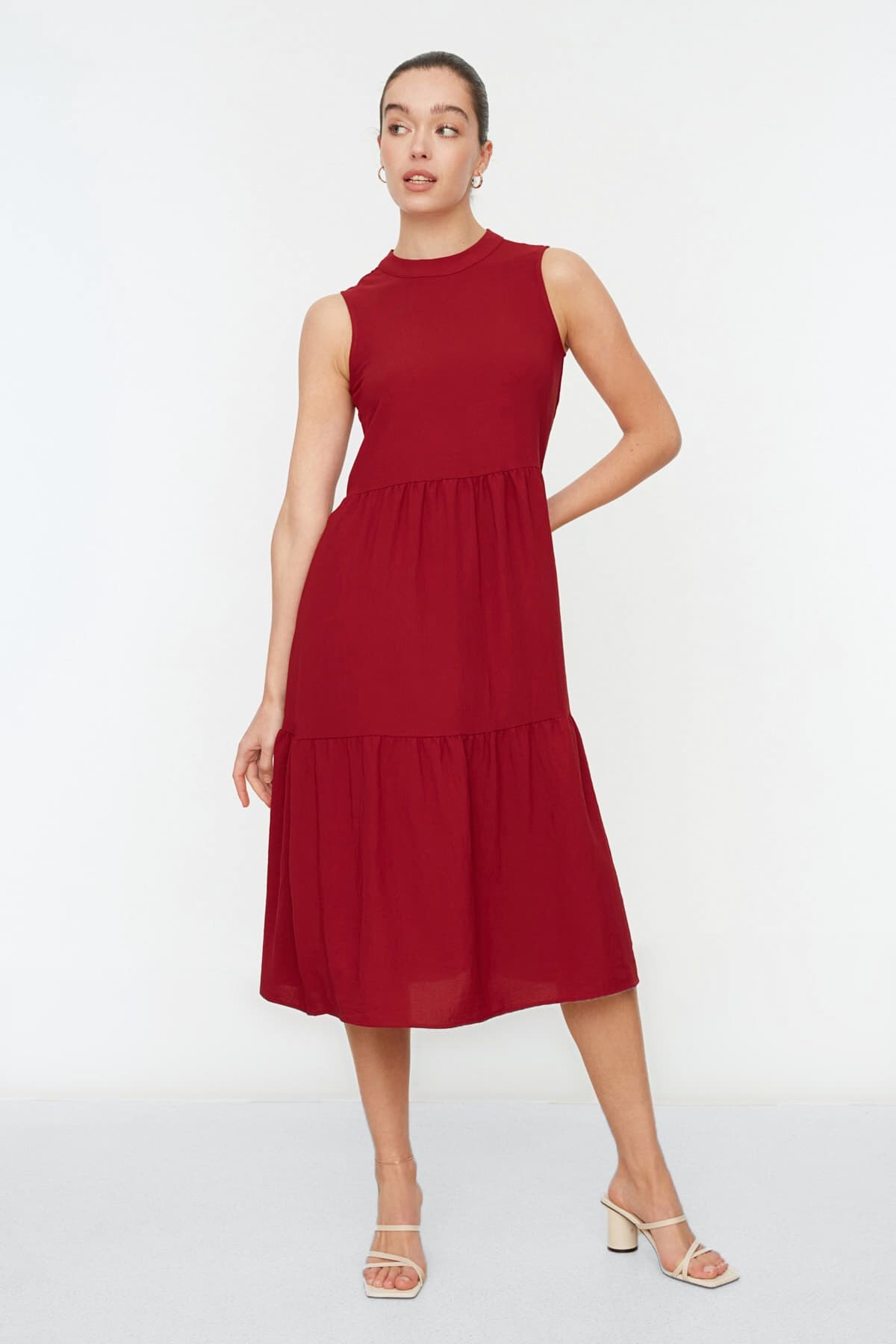 Trendyolmilla Bordo Shift/Düz Kesim Dik Yaka Midi Dokuma Elbise TWOSS20EL1864