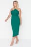 Trendyolmilla Curve Zümrüt Yeşili Ayarlanabilir Askılı Vücuda Oturan Orta Boy Dokuma Büyük Beden Elbise TBBSS22AH00039
