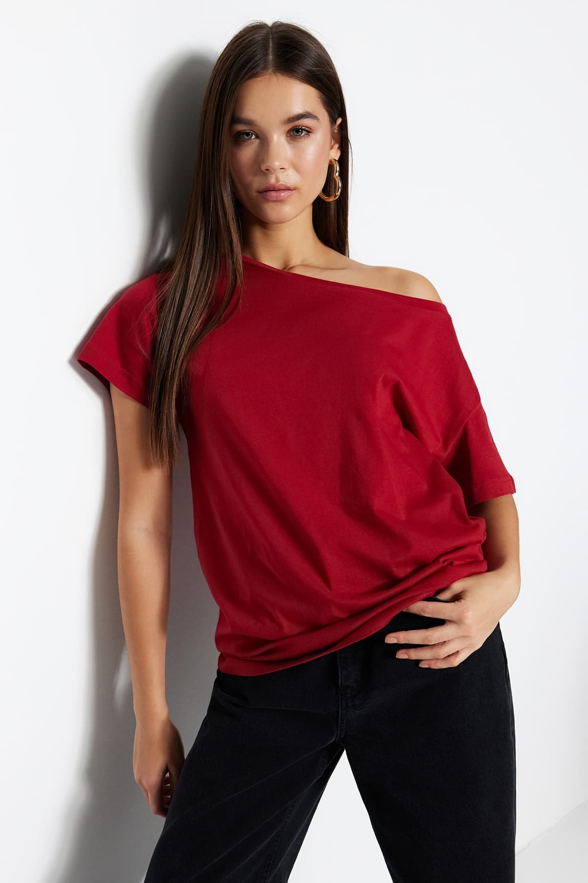 Kırmızı %100 Pamuk Oversize/Geniş Kalıp Kayık Yaka Örme T-Shirt