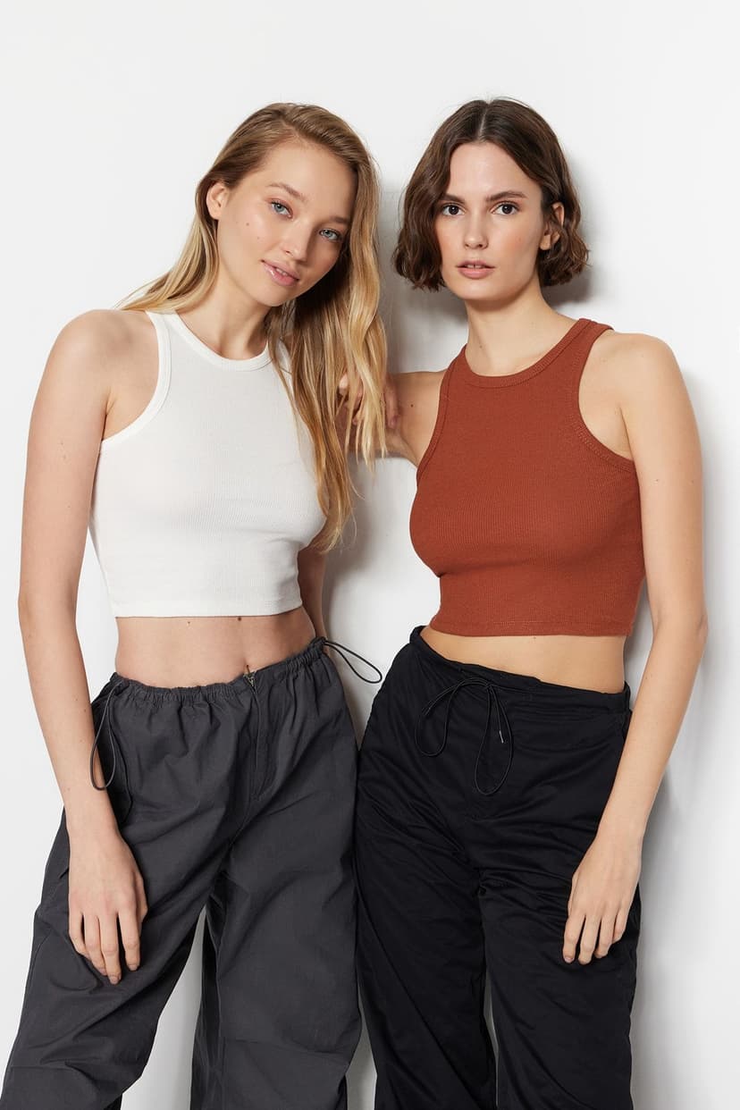 Product Tarçın-Ekru 2'li Paket Fitted/Vücuda Oturan Crop Halter Yaka Fitilli Esnek Örme Atlet