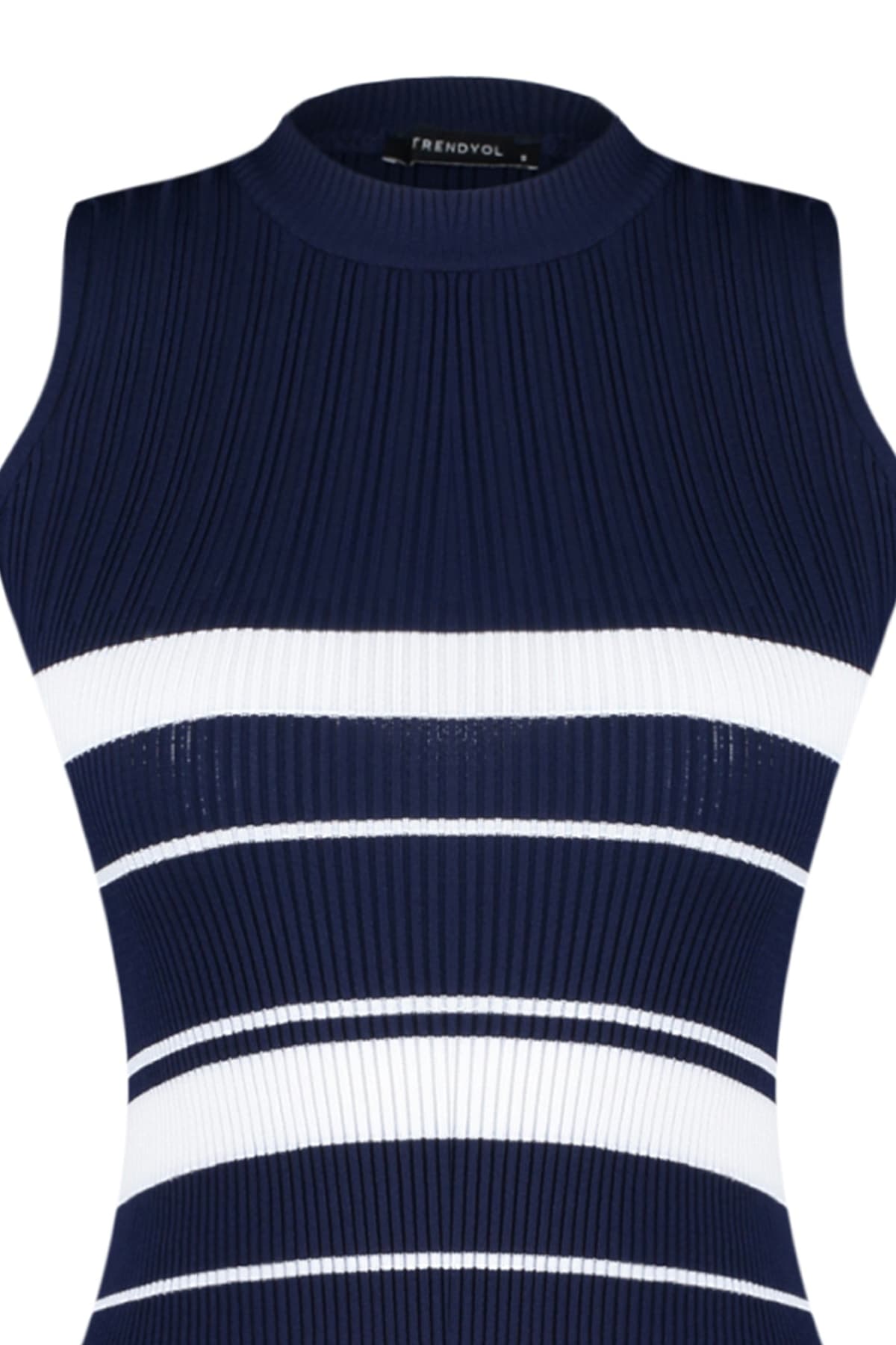 Trendyolmilla Lacivert Bisiklet Yaka Bluz TWOSS21BZ0370