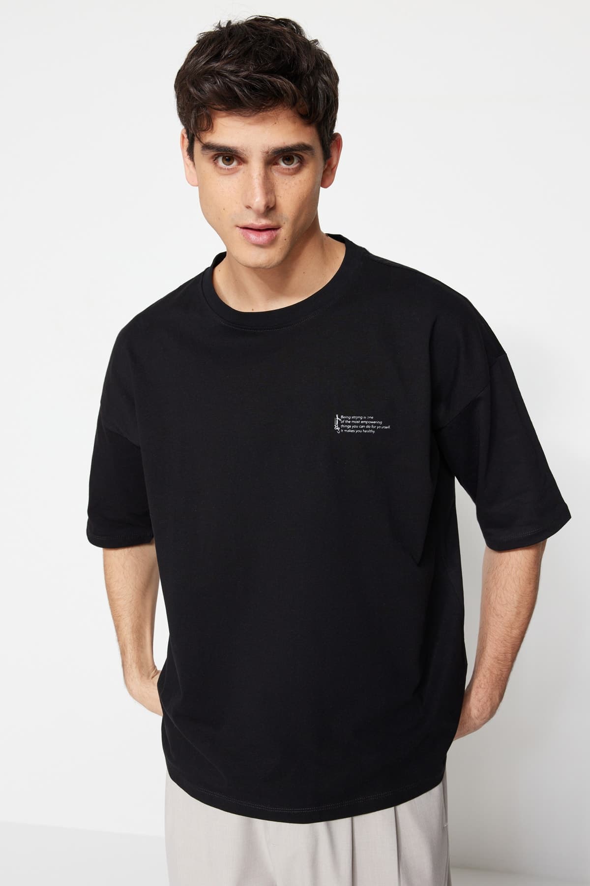 Siyah Oversize %100 Pamuklu Minimal Yazı Baskılı T-Shirt