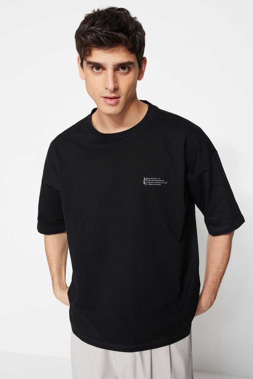 Product Siyah Oversize %100 Pamuklu Minimal Yazı Baskılı T-Shirt