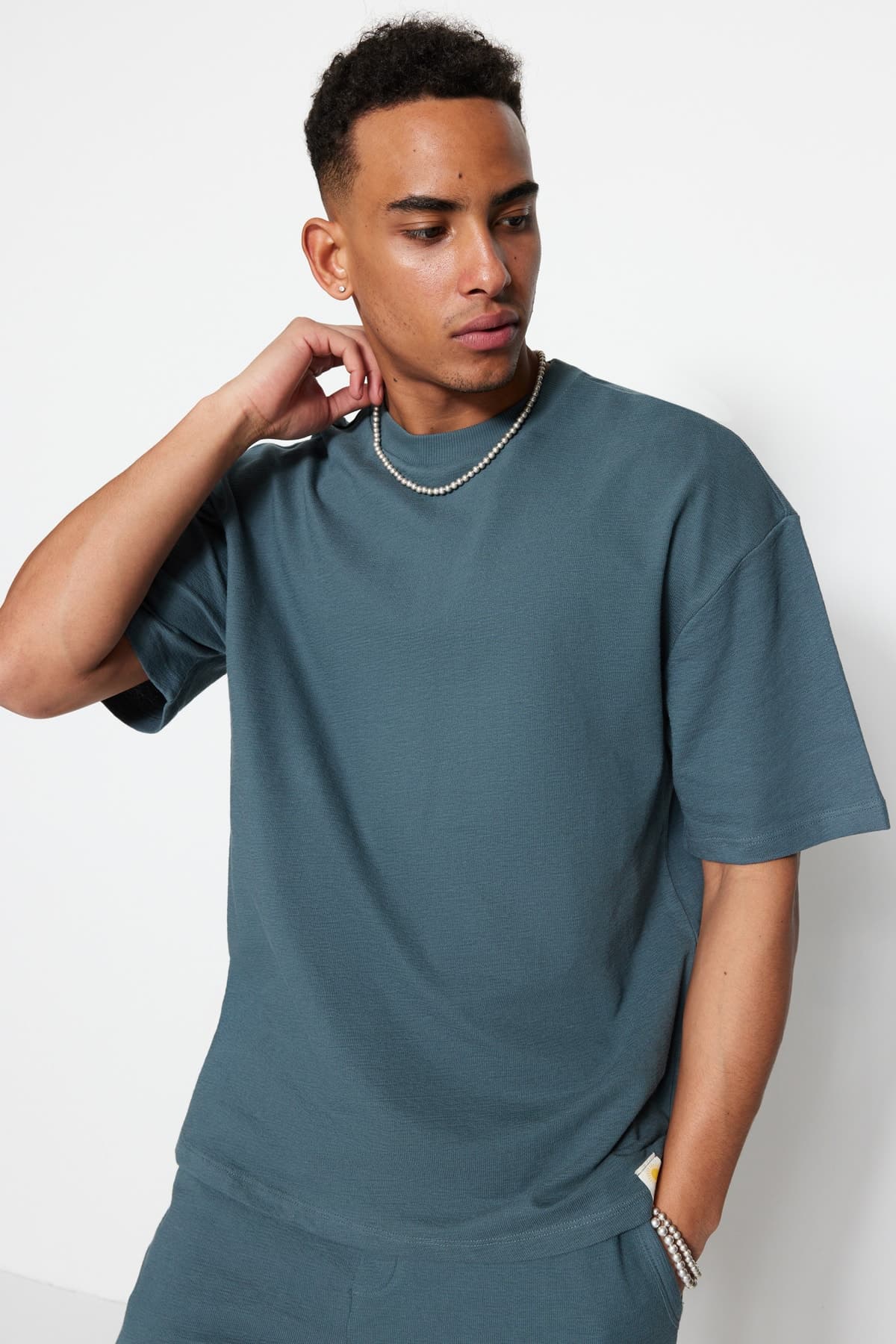 Premium Petrol Oversize/Geniş Kesim Etiket İşlemeli Dokulu T-Shirt