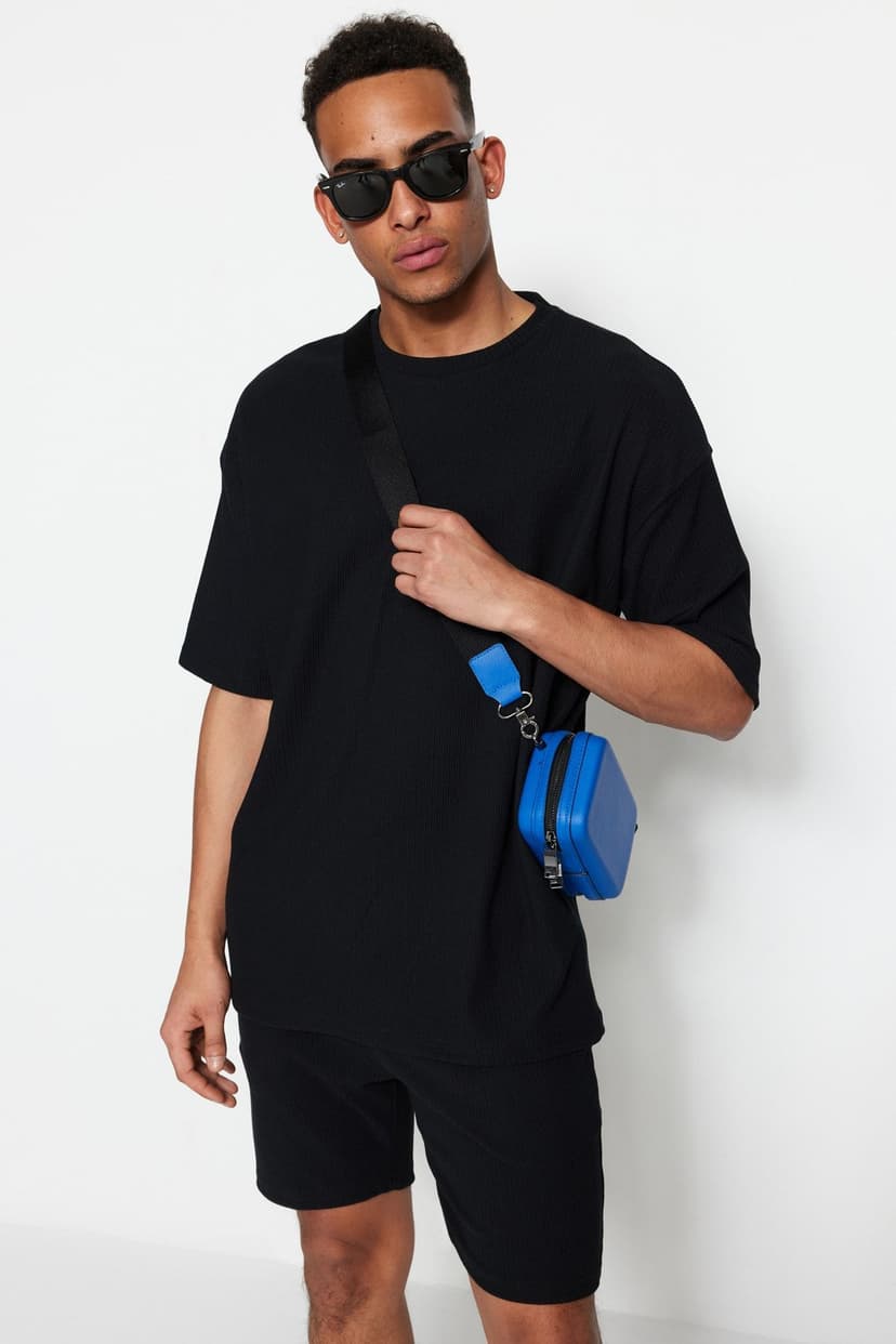 Product Premium Siyah Oversize Bisiklet Yaka Kısa Kol Dokulu Ottoman T-Shirt