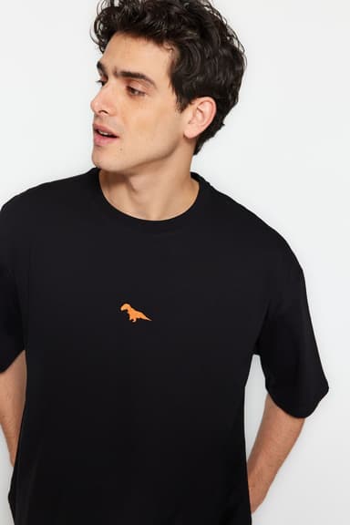 Siyah Oversize/Geniş Kesim Bisiklet Yaka Kısa Kol Dinozor İşlemeli T-Shirt
