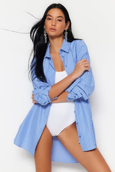 Trendyolmilla Mavi Çizgili Dokuma Plaj Gömleği TBESS22GO0664