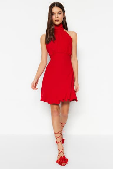 Trendyolmilla Kırmızı Halter Yaka A Kesim Astarlı Mini Dokuma Elbise TWOSS21EL1538