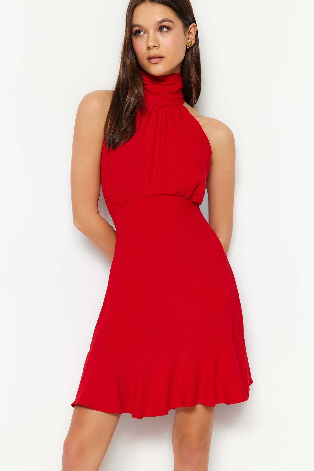 Trendyolmilla Kırmızı Halter Yaka A Kesim Astarlı Mini Dokuma Elbise TWOSS21EL1538