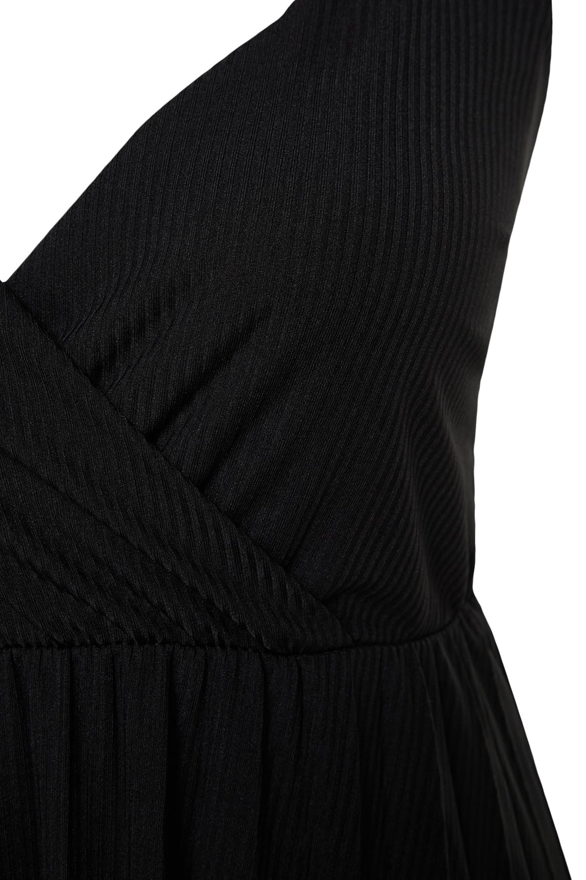 Trendyolmilla Curve Siyah Kruvaze Yaka Askılı Örme Elbise TBBSS22EL1565