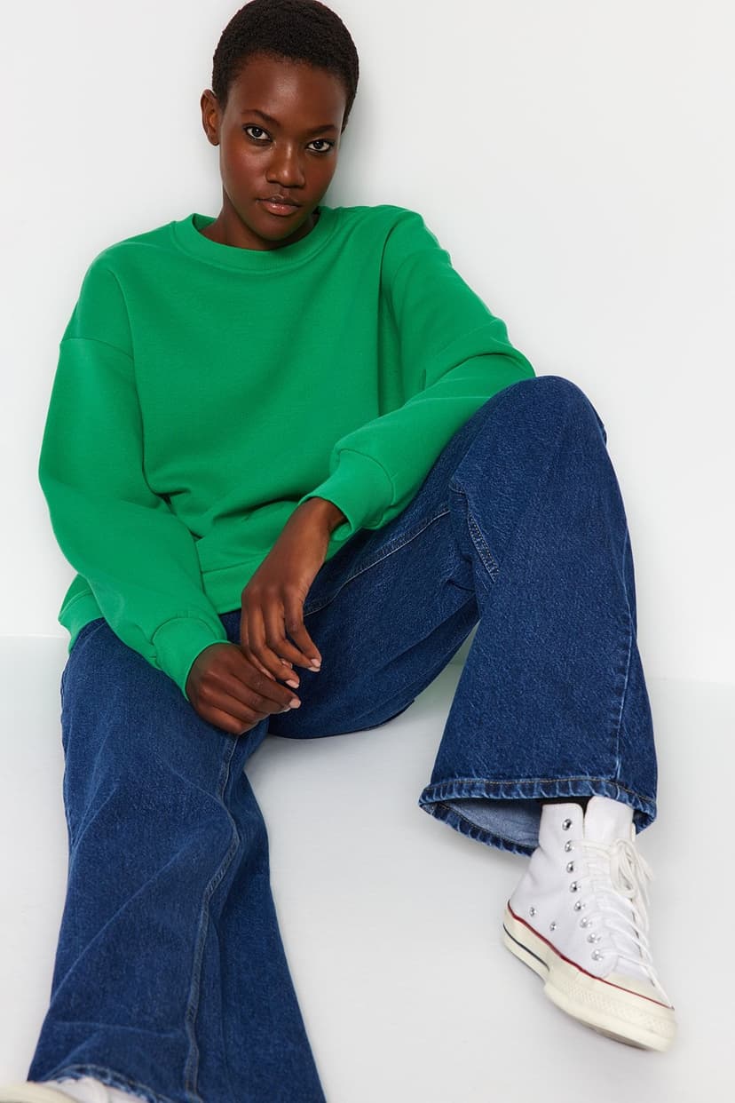 Product Yeşil Oversize/Rahat Kesim Basic Bisiklet Yaka Kalın/İçi polarlı Örme Sweatshirt