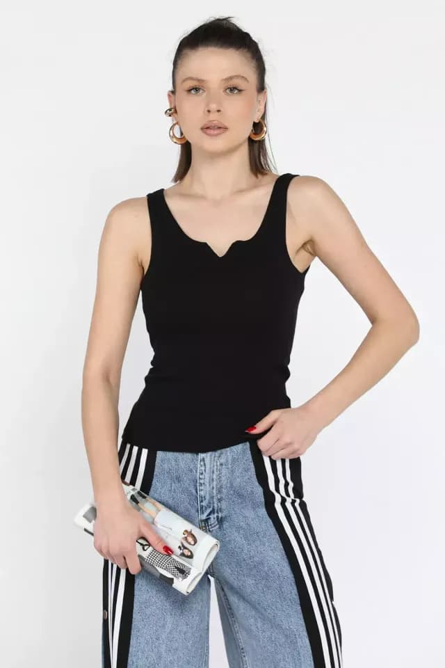 Product Kadın V Yaka Fitilli Kadın Atlet Beyaz TZL-P-00015681