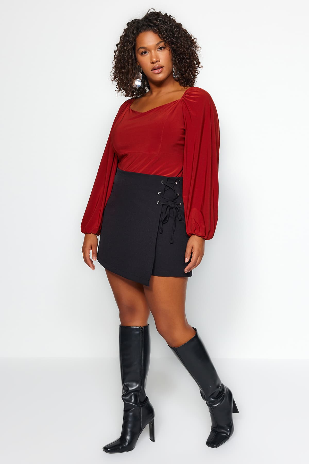 Siyah Dokuma Bağlamalı Şort Etek