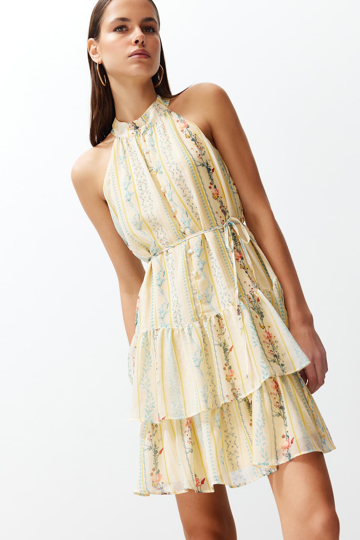 Sarı Çiçek Desenli A-Kesim Kat Kat Mini Astarlı Şifon Dokuma Elbise