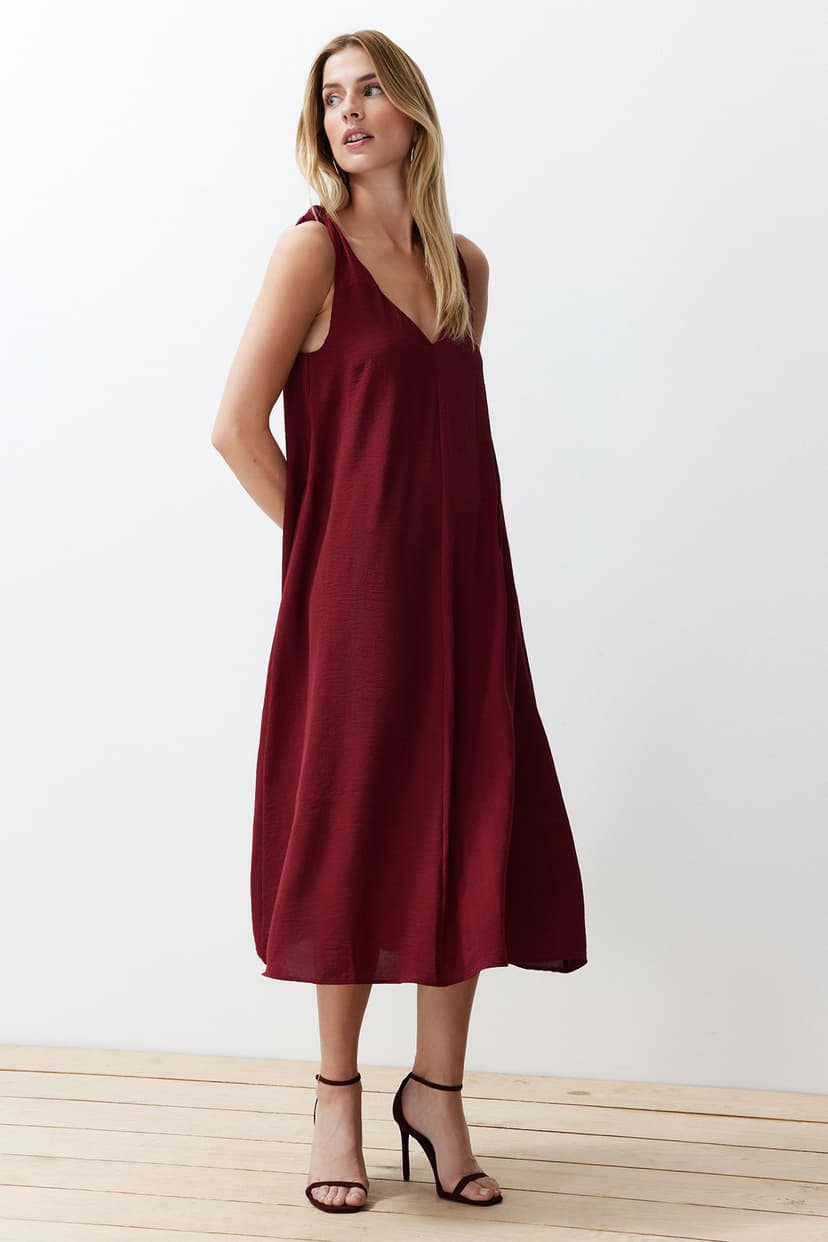 Trendyolmilla Bordo Rahat Kesim V Yaka Midi Dokuma Elbise TWOSS23EL00882