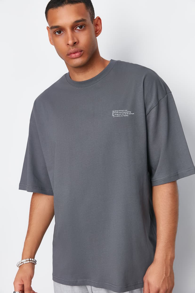 Antrasit Oversize %100 Pamuklu Bisiklet Yaka Minimal Yazı Baskılı T-Shirt
