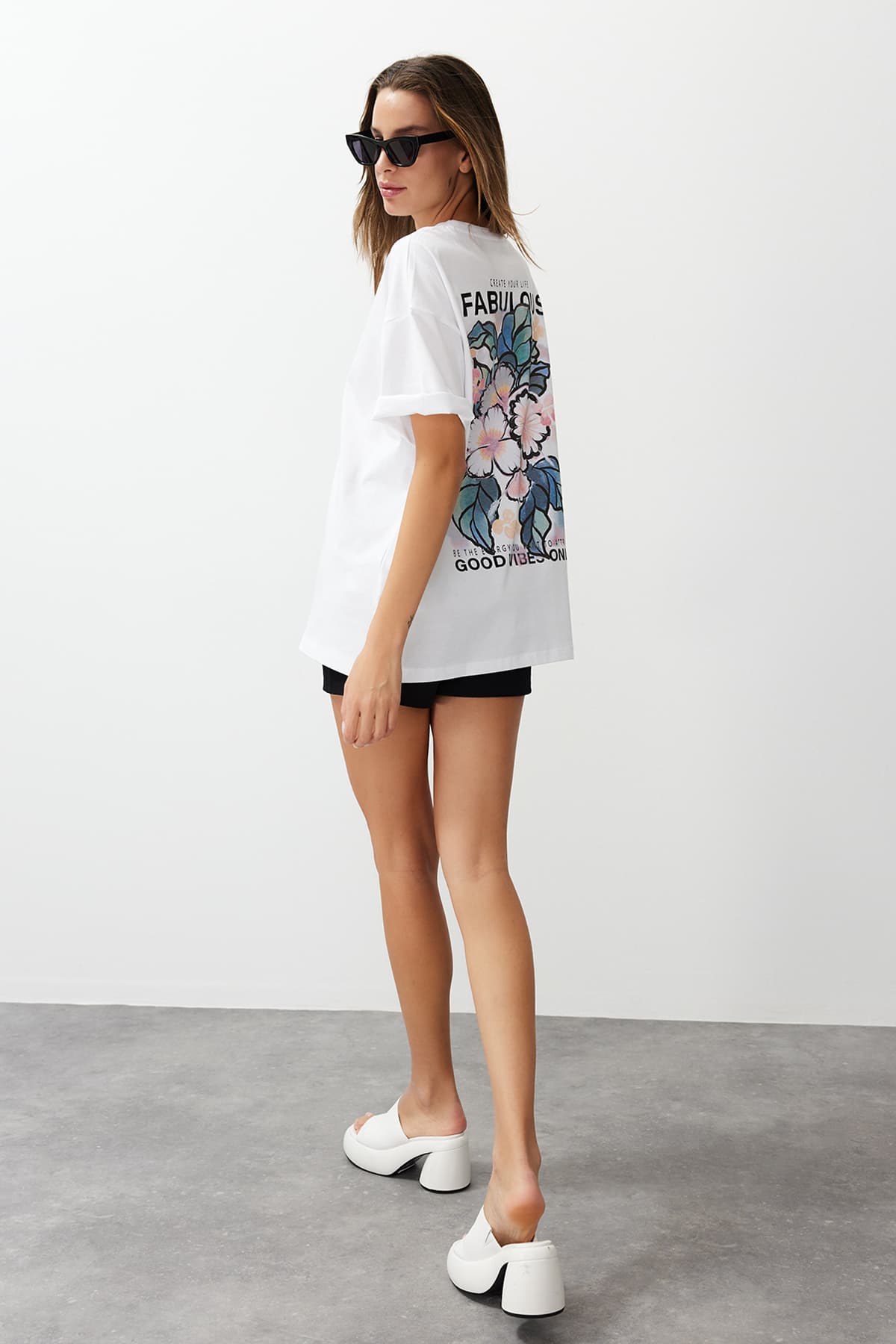 Ekru %100 Pamuk Sırt ve Ön Baskılı Oversize/Geniş Kesim Örme T-Shirt