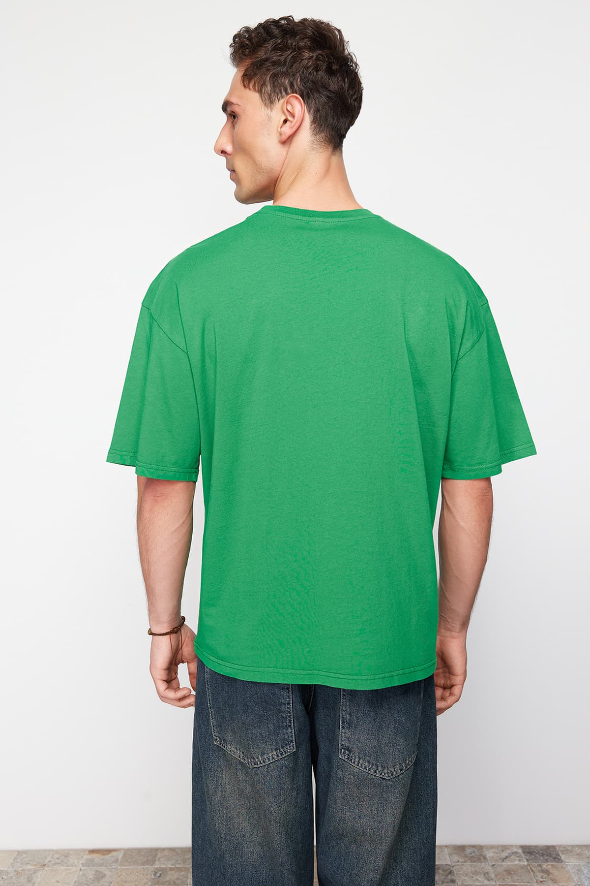 Yeşil Oversize/Geniş Kesim Dinozor Nakışlı %100 Pamuklu T-Shirt TMNSS23TS00243