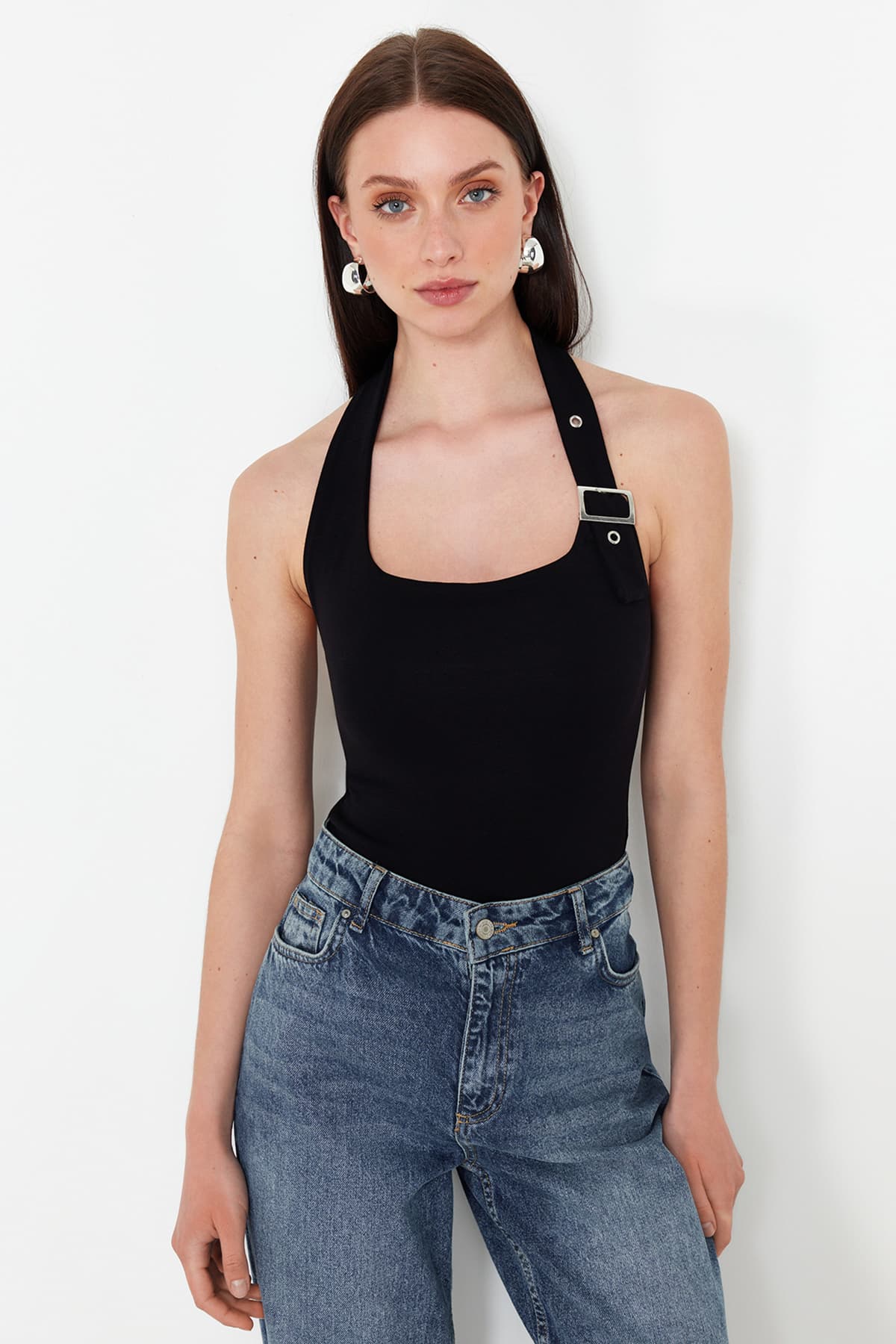 Siyah Boyundan Bağlamalı Kemer Detaylı Fitted/Vücuda Oturan Örme Bluz