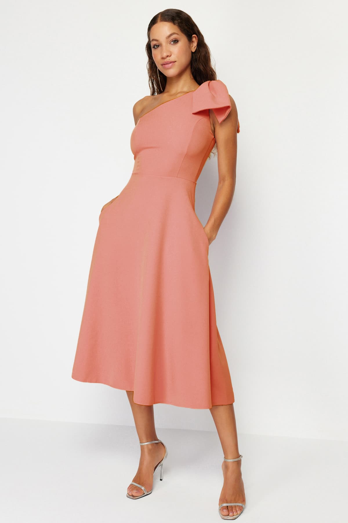 Turuncu A-Kesim Fiyonk Detaylı Dokuma Şık Abiye Elbise