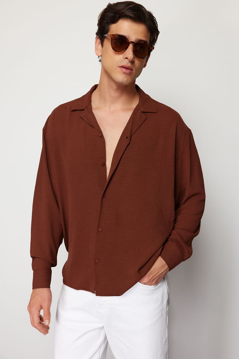 Kahverengi Oversize Fit Apaş Yaka Yazlık Keten Görünümlü Gömlek