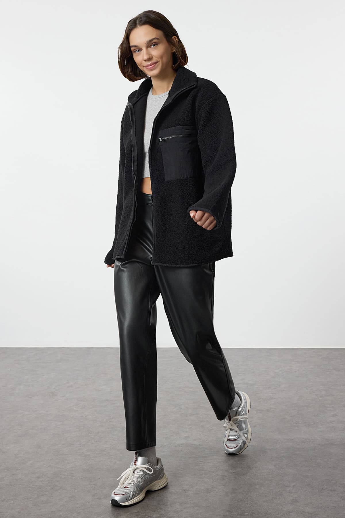 Winter Essentials Siyah Kalın Polar Fermuarlı Dik Yaka Uzun Kol Cepli Örme Sweatshirt