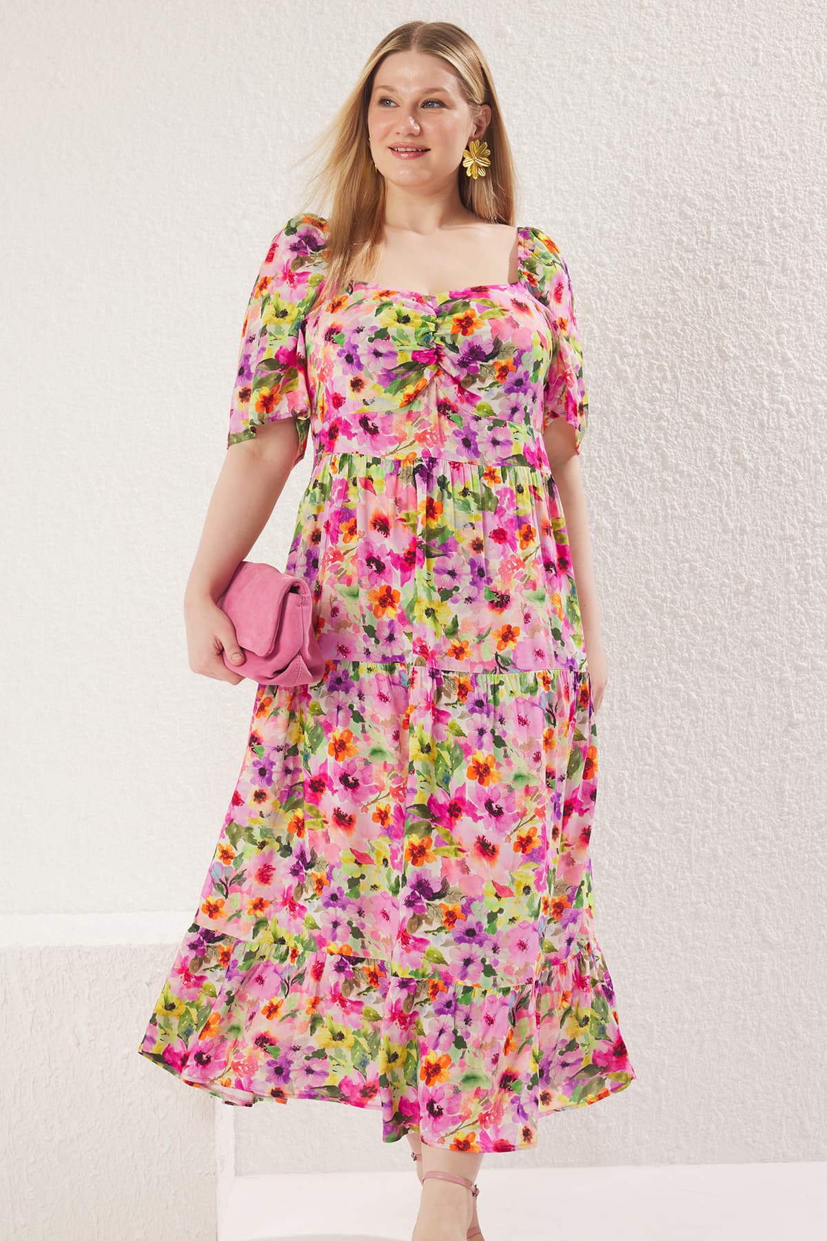 Trendyolmilla Curve Çok Renkli-Pembe Çiçek Desenli Dokuma Fırfır Detaylı Elbise TBBSS22EL1600