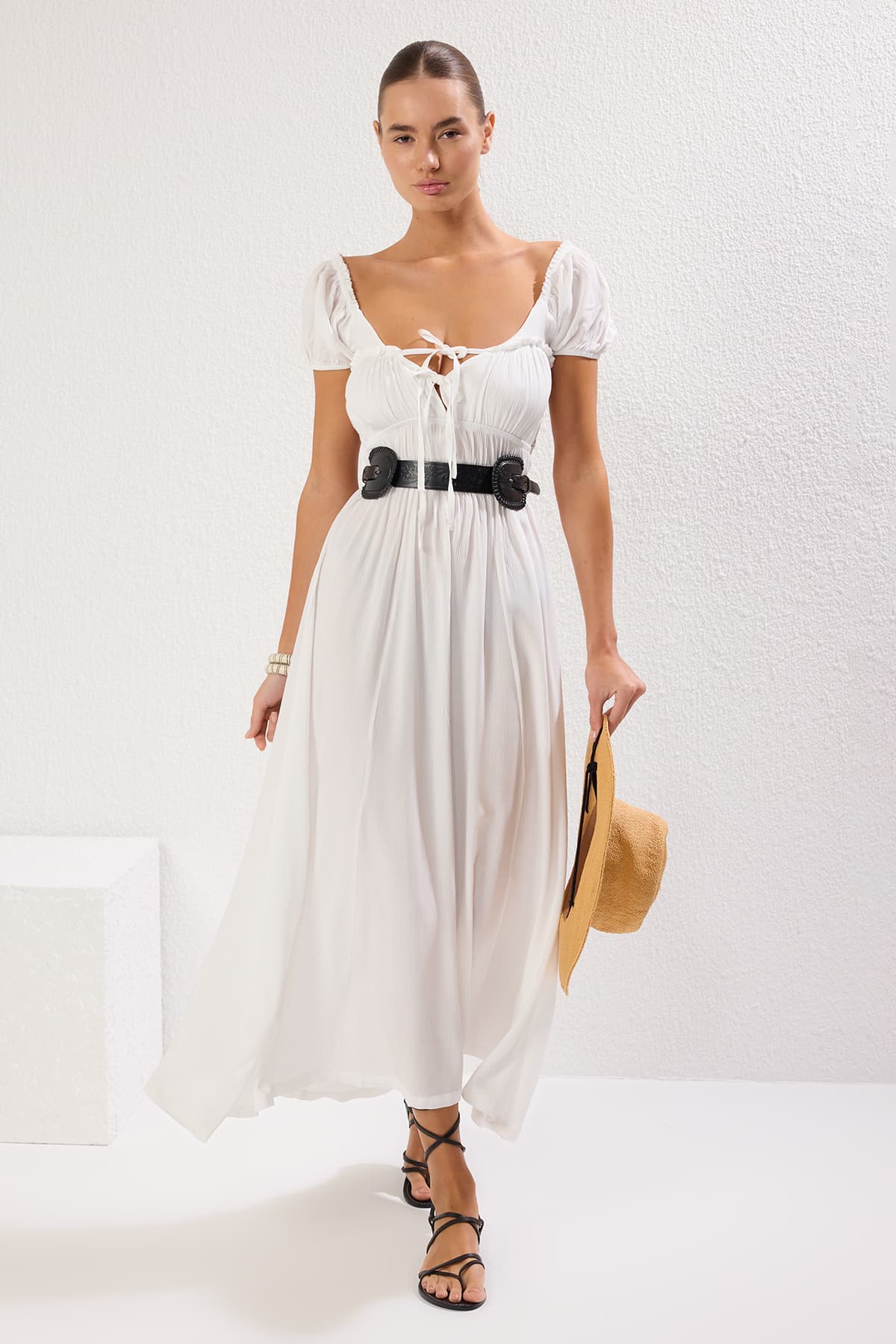 Plaj Giyim Ekru Maxi Dokuma Gipe Detaylı Elbise