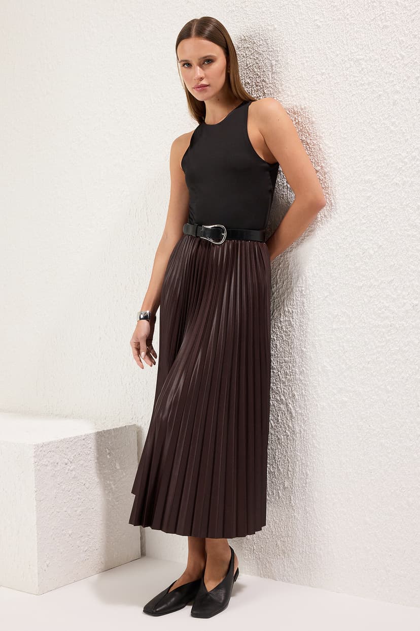 Kahverengi*001 Düz Kloş Piliseli Maxi Etek