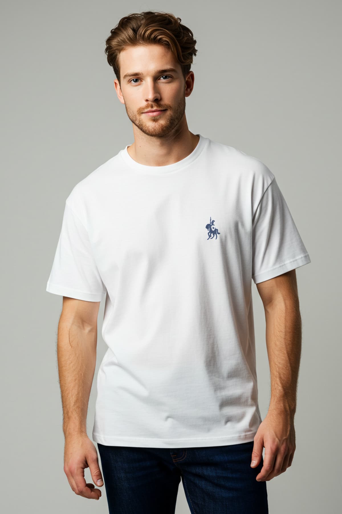 Beyaz Regular/Normal Kesim Nakış Detaylı %100 Pamuklu T-Shirt