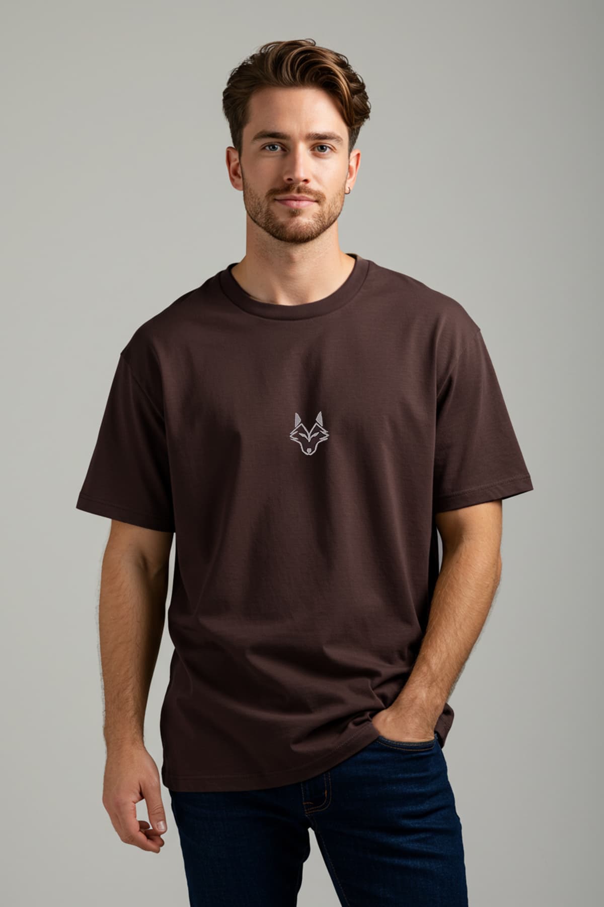 Koyu Kahverengi Regular/Normal Kesim Kurt Nakışlı %100 T-Shirt