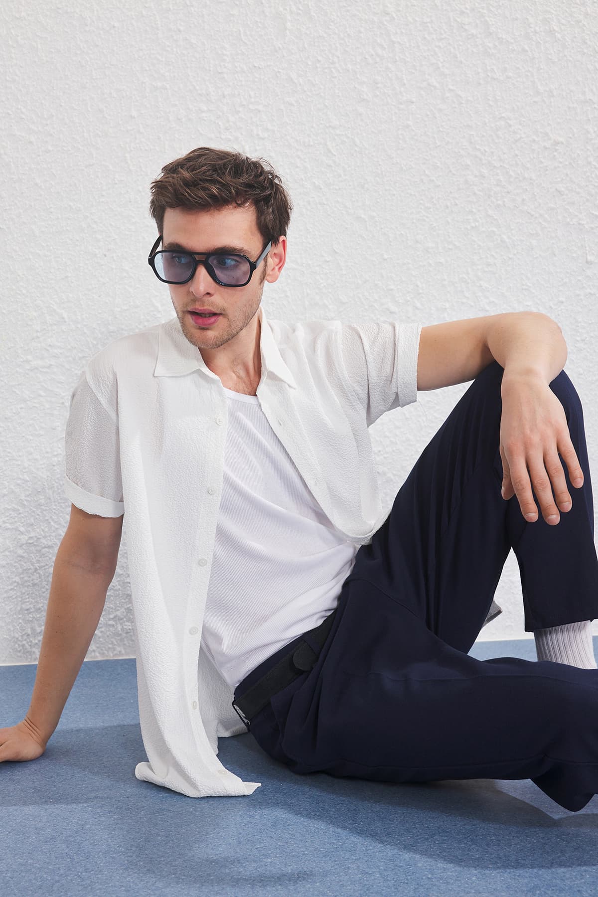 Beyaz Regular Fit Dokulu Dökümlü Salaş Erkek Gömlek