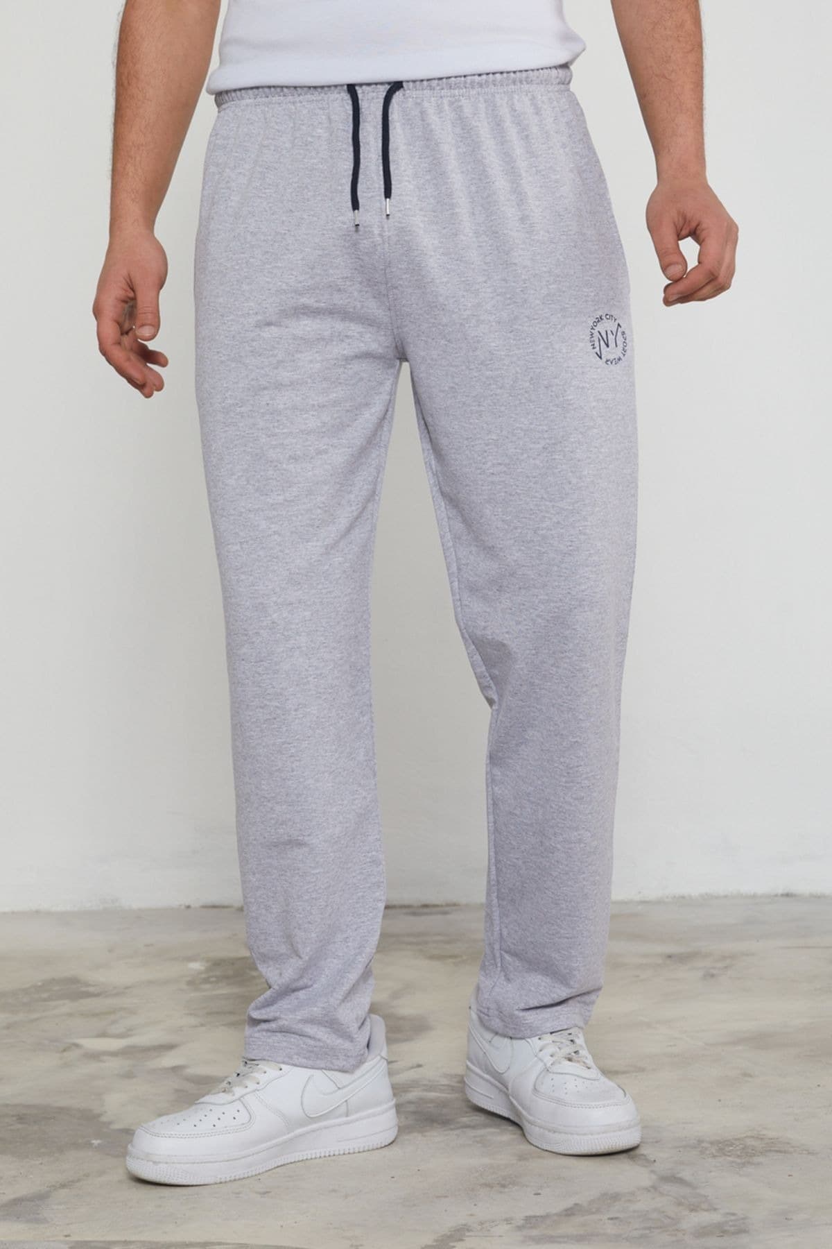 Gri Regular/Normal Kesim New York Nakışlı Düz Paça Eşofman Altı