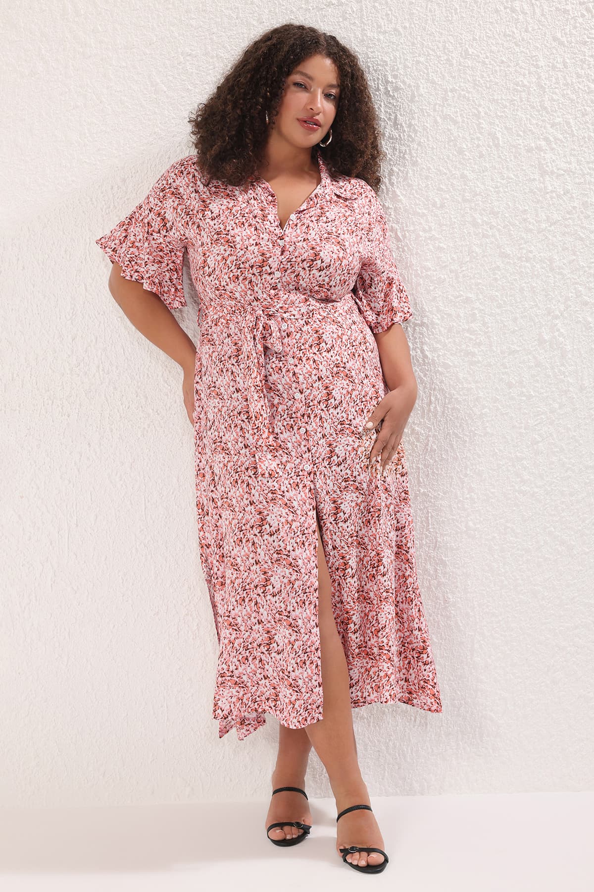 Pembe Soyut Desenli Dokuma Yırtmaçlı Gömlek Elbise