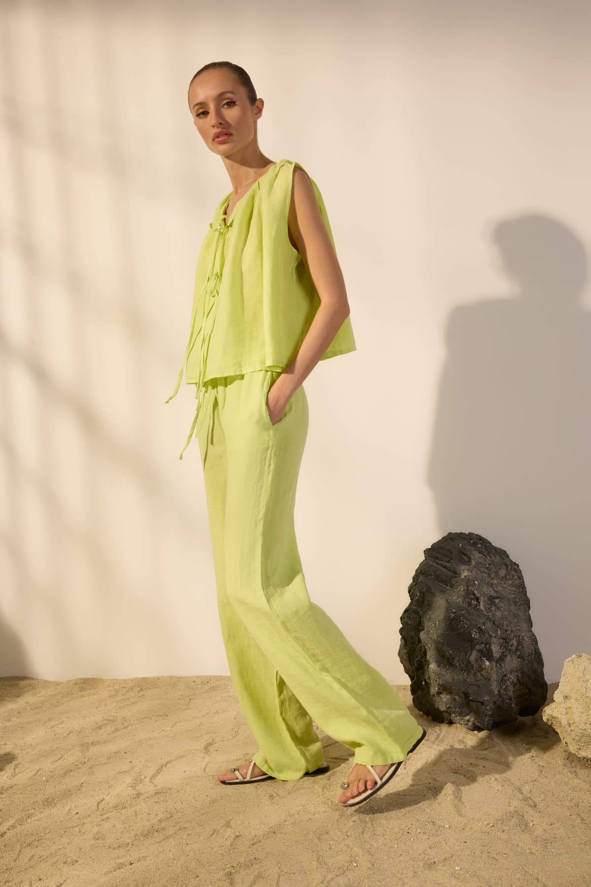 Açık Yeşil %100 Keten Beli Lastikli Yüksek Bel Wide Leg Pantolon