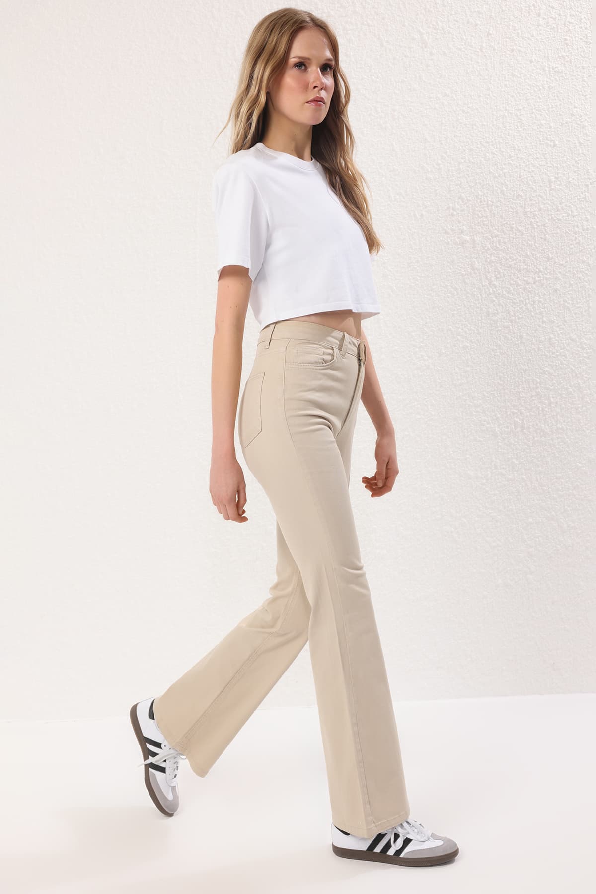 Bej Yüksek Bel Flare Jeans