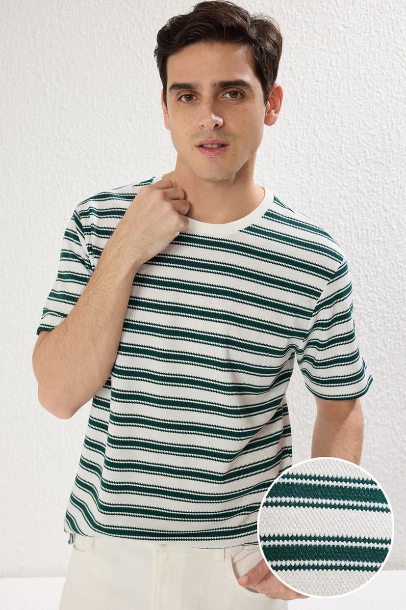 Çok Renkli Regular/Normal Kesim Dokulu T-Shirt