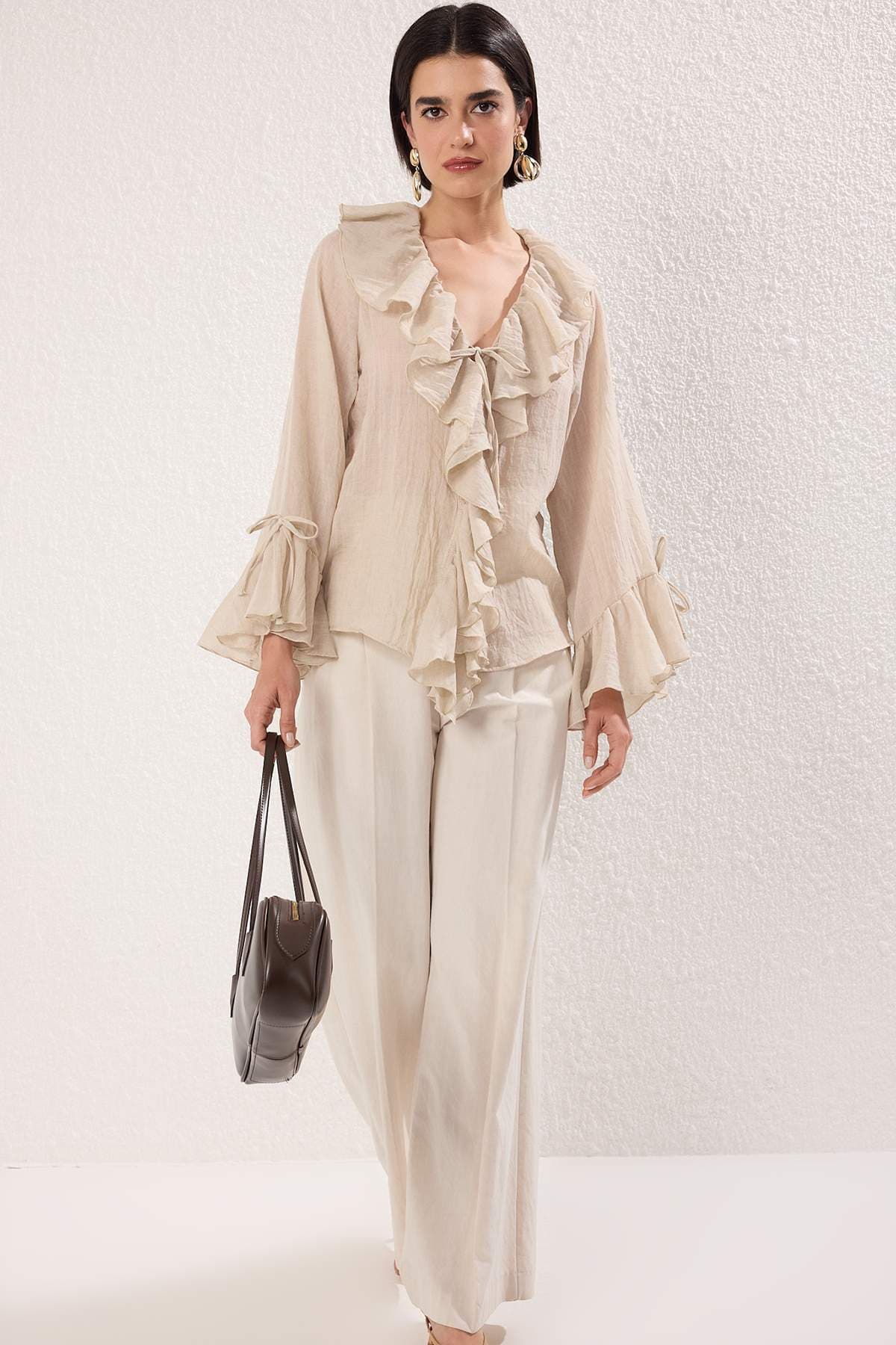 Bej Fırfırlı Bohem İnce Pamuklu Kumaş Uzun Kol Dokuma Bluz