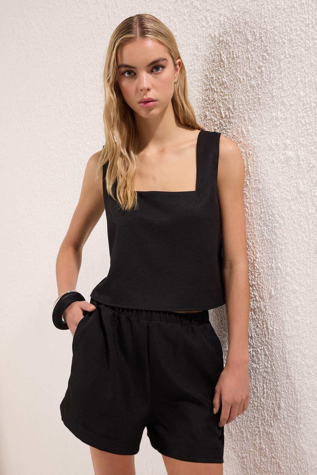 Siyah Keten Görünümlü Dokuma Alt-Üst Takım