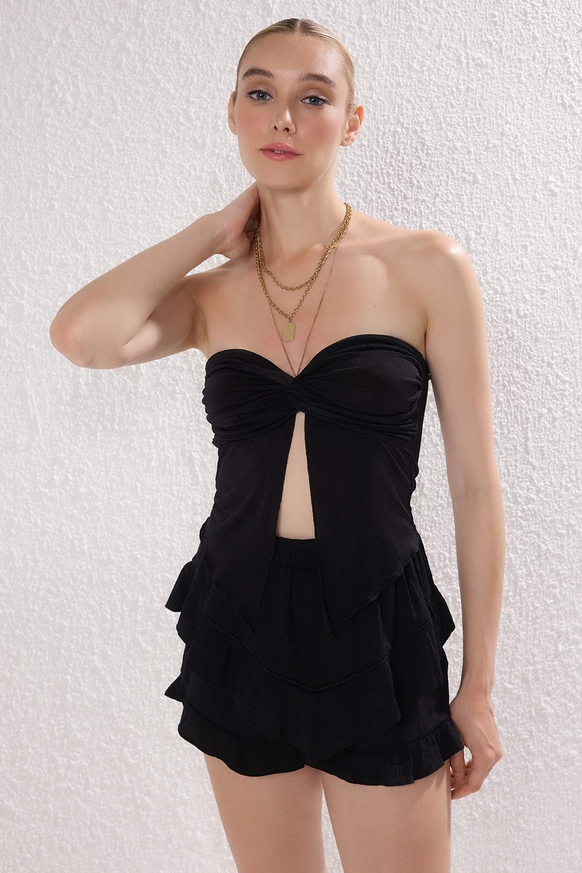 Dokulu Kumaş Mini Şort Etek